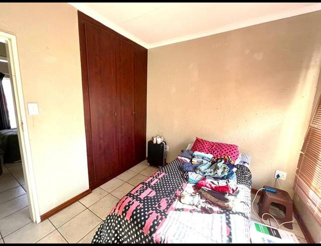 3 BEDROOM TOWNHOUSE FOR SALE IN BAILLIE PARK